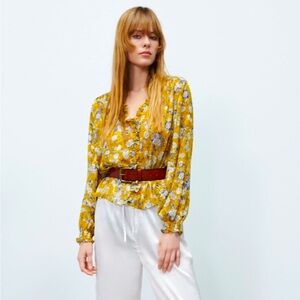 NWOT Zara Ruffle Trim Silky Yellow Gray Floral Pattern Button Floral Blouse Top